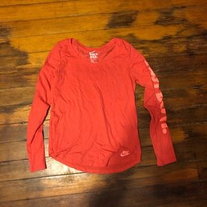 Nike long sleeve t-shirt